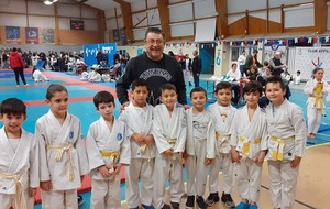 Nos jeunes judokas à Ensues pour la coupe de Noel