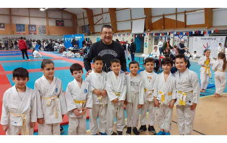 Nos jeunes judokas à Ensues pour la coupe de Noel